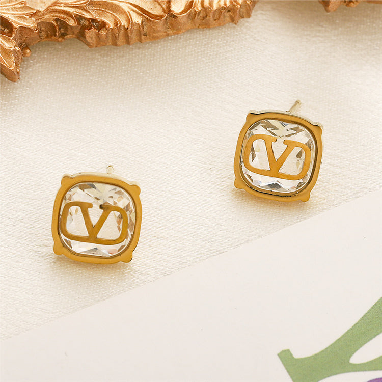 V earring